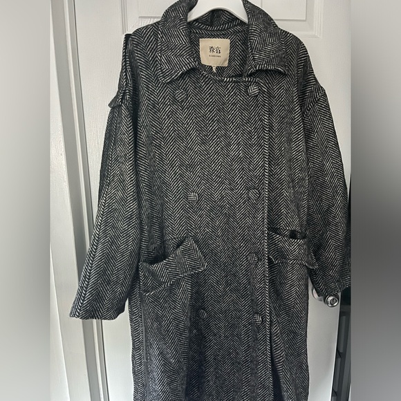 2X black and white striped trench coat - Picture 8 of 9